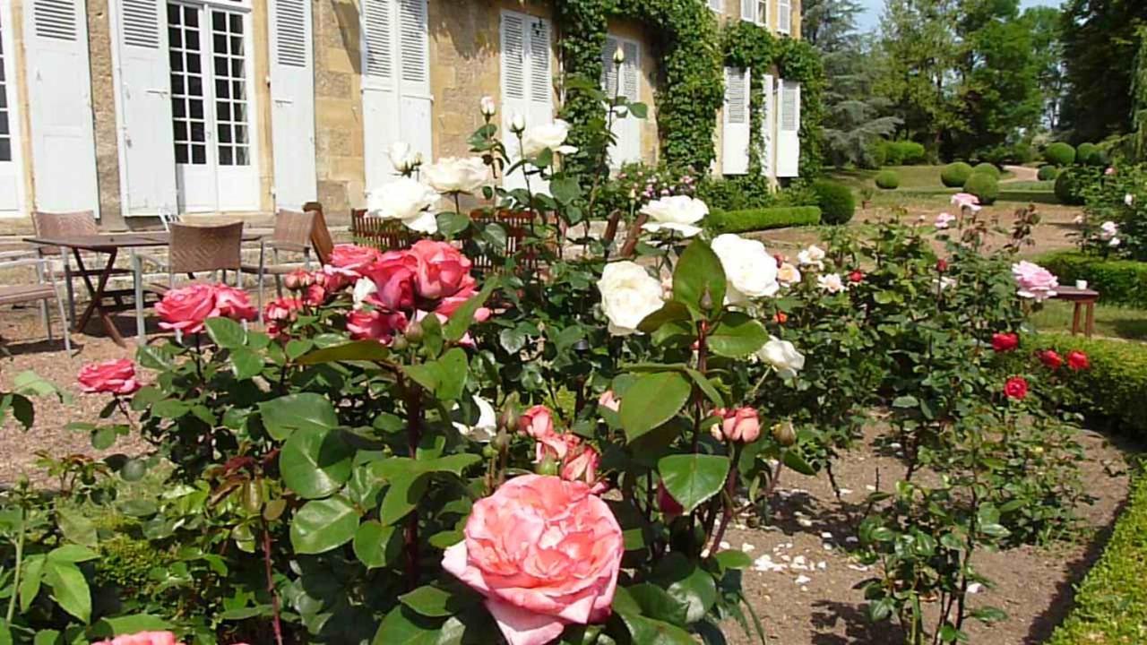 Gentilhommiere De Lurcy Le Bourg B&B 외부 사진